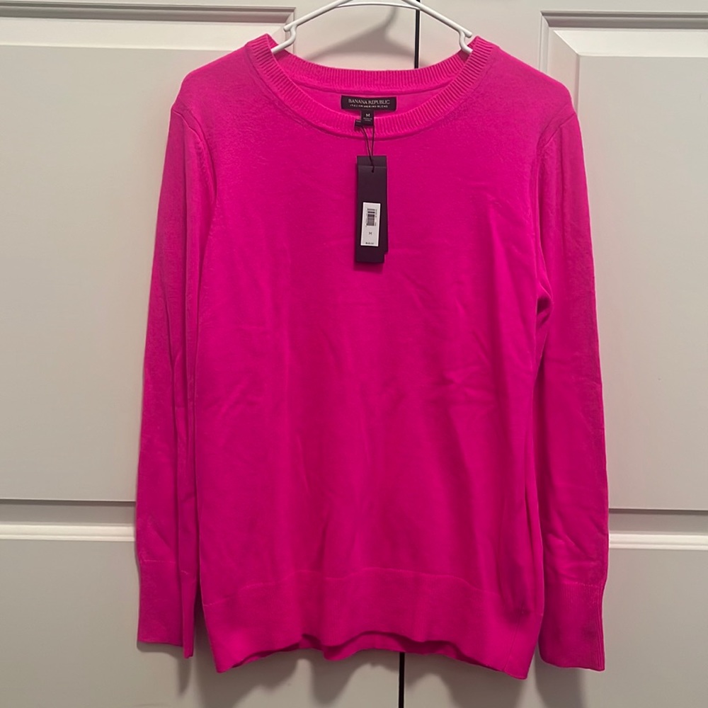 Banana Republic, Medium PINK Sweater, Never Worn, NTW